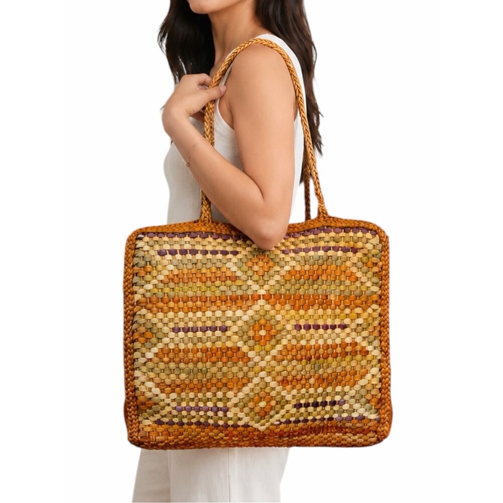 Vintage Handwoven Raffia Tote Bag Market Beach Shopper Natural Woven Boho Tan - Picture 11 of 11